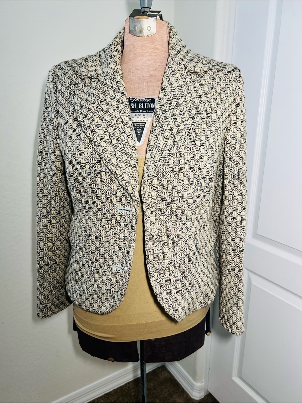 LOFT Cream and Black Textured Knit Blazer